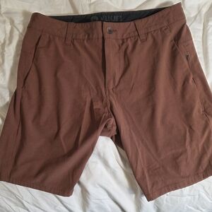 Vuori Men's Brick Brown Hybrid Shorts